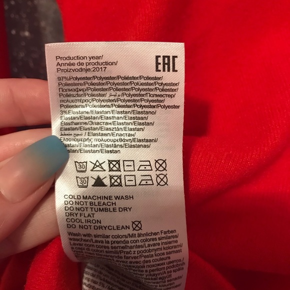 Cute Sweater 🥰 - Picture 4 of 4